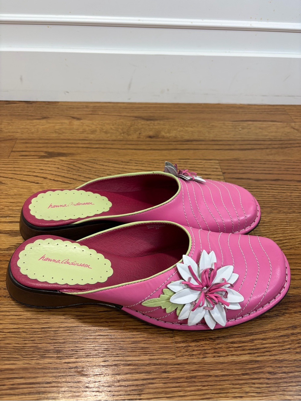 Hanna Andersson Pink Leather Slip-On Mules with White Floral Applique